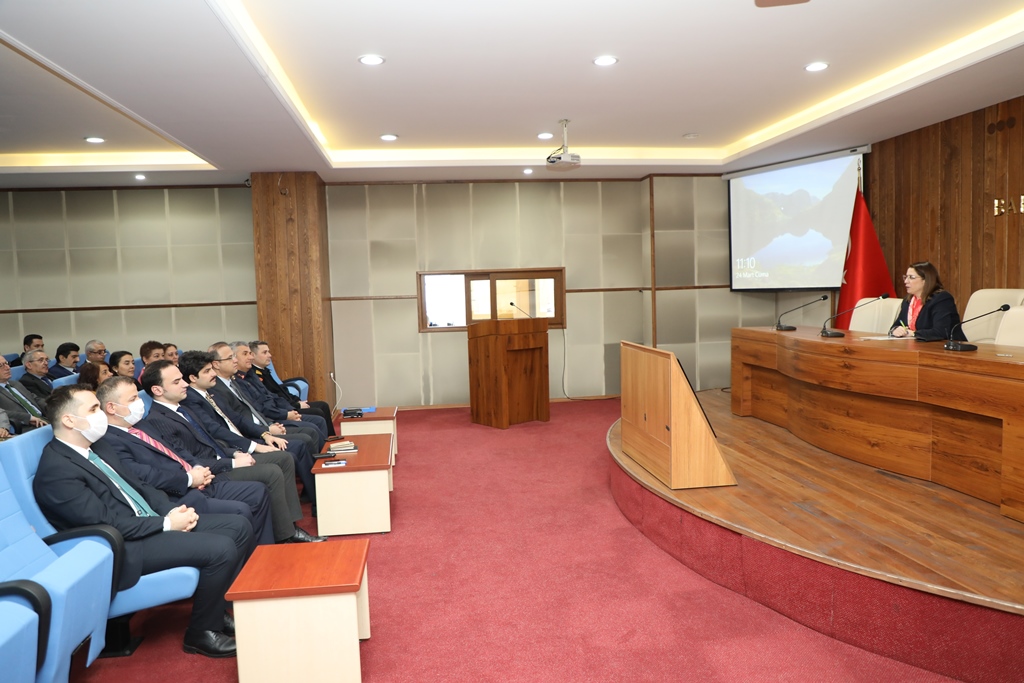 Vali Arslan Başkanlığında İl İdare Şube Başkanları Toplantısı Yapıldı